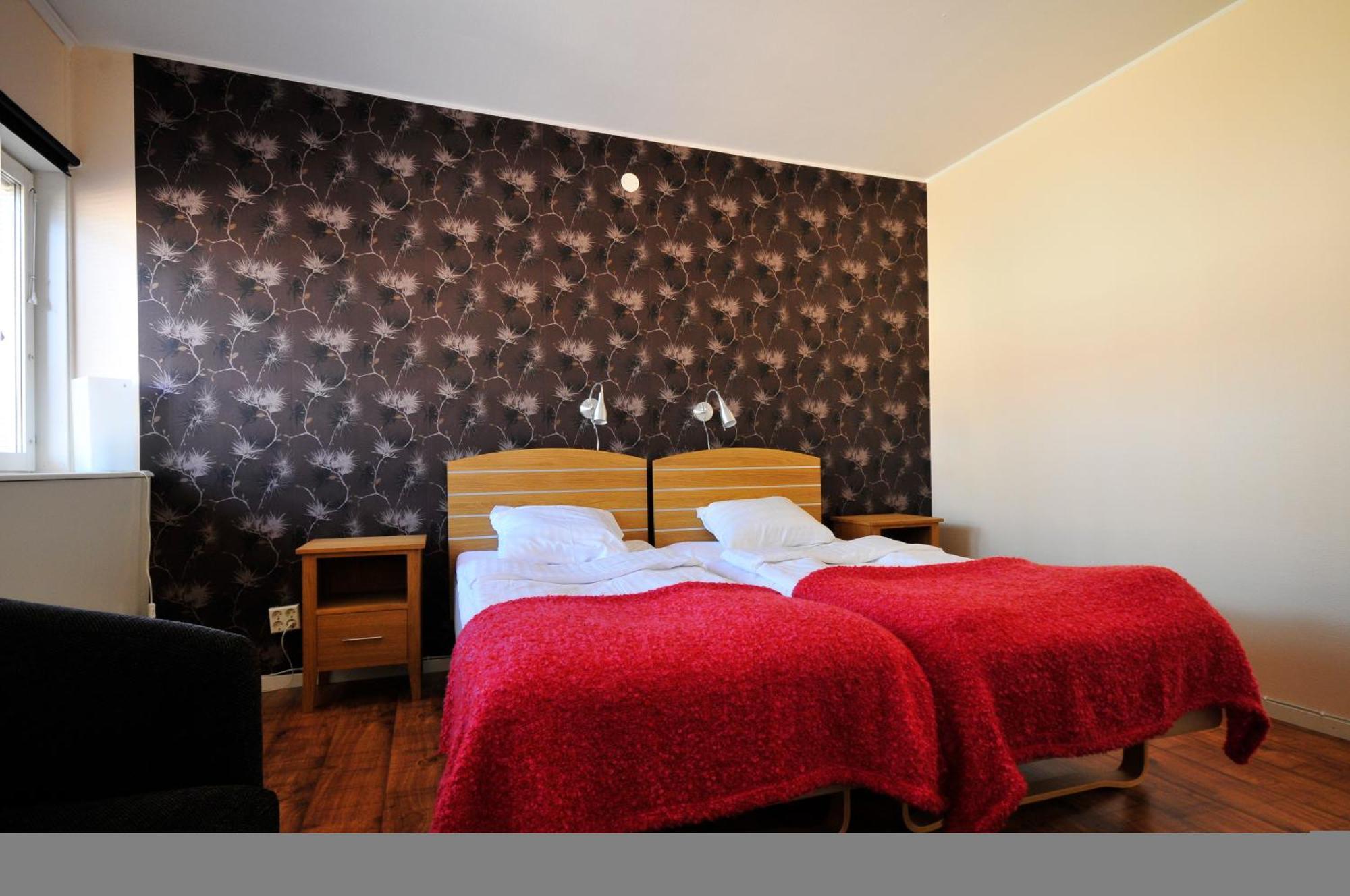 Hotell City แฮร์เนอซันด์ ภายนอก รูปภาพ